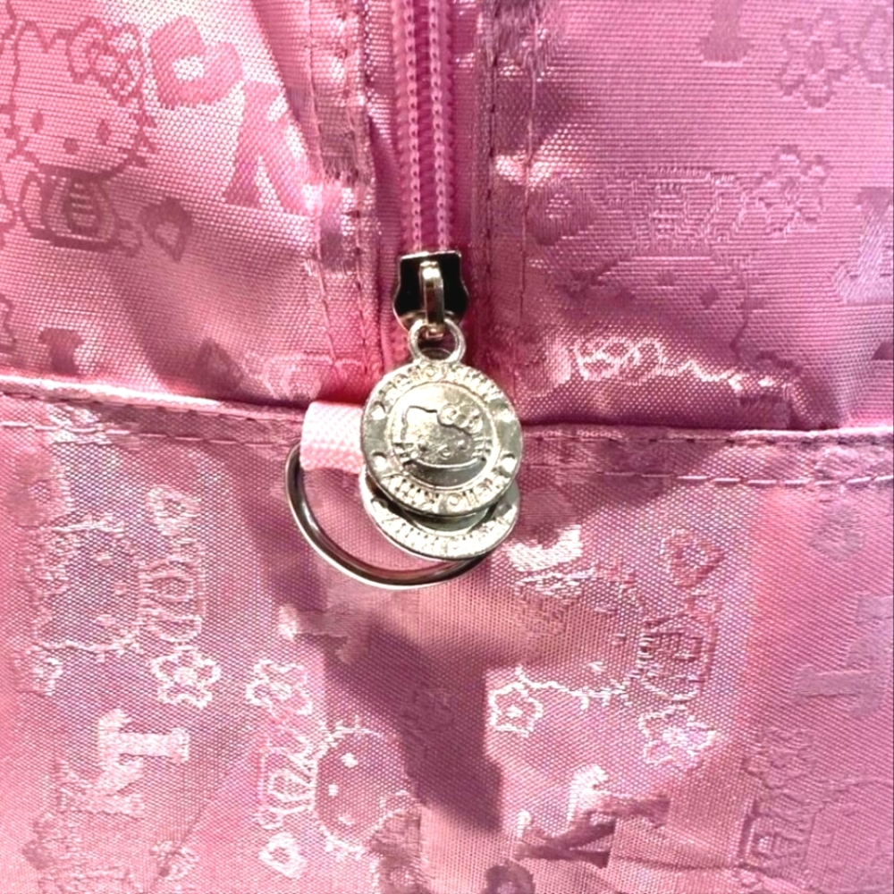 Sanrio Hello Kitty Large Lightweight Travel Carry On Bag Luggage - Picture 7 of 13